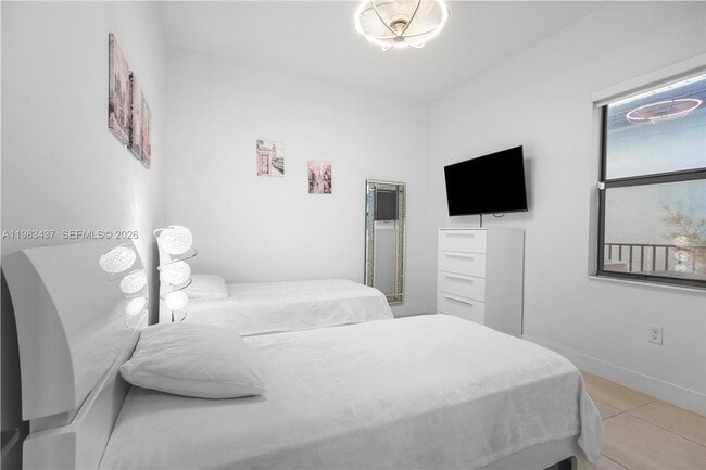 Building Photo - 4335 SW 174th Ave