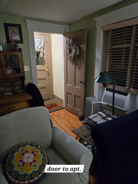 Building Photo - 68 E Main St