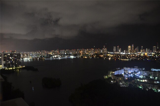 Building Photo - 16385 Biscayne Blvd