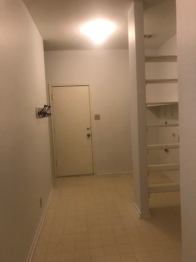 Building Photo - 7838 Caston Park Dr
