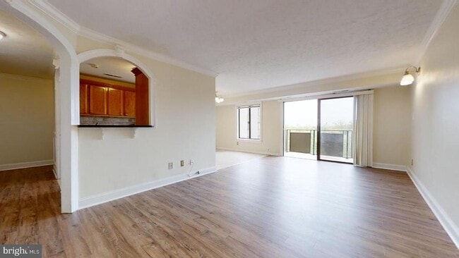 Building Photo - 3100 S Manchester St