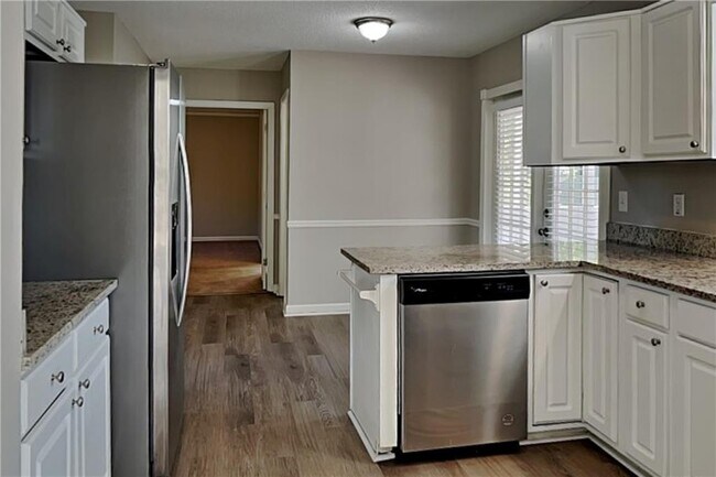 Building Photo - 4880 Hawk Trail