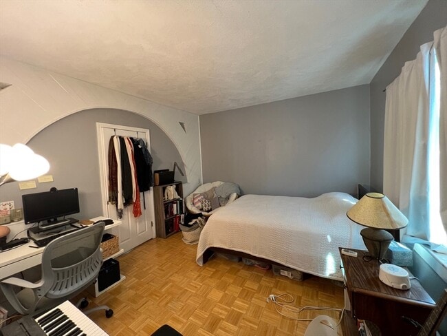 Building Photo - 20 Garland Ave