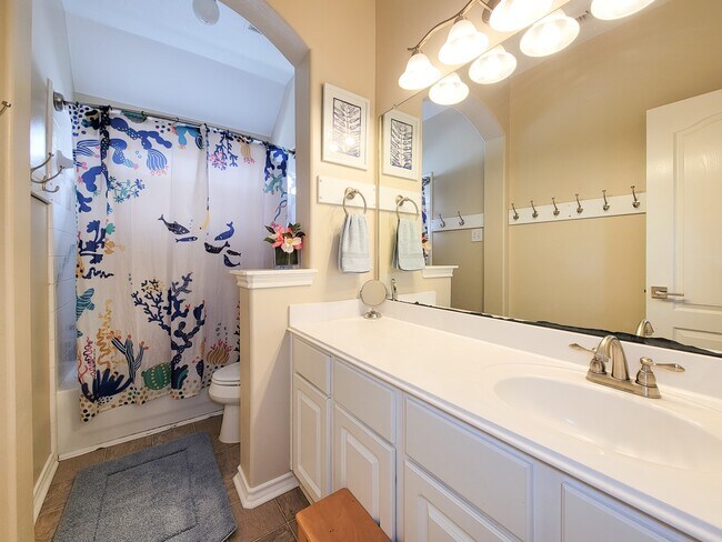 Building Photo - 17615 Forest Haven Trail