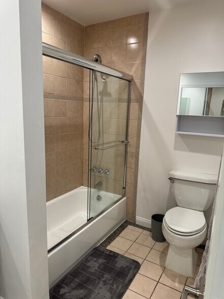 Building Photo - 1649 Appian Way