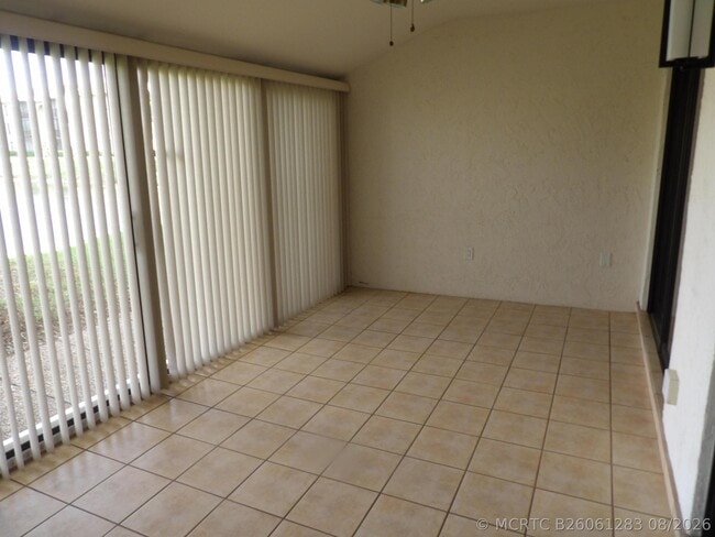 Building Photo - 606 Sea Pine Way