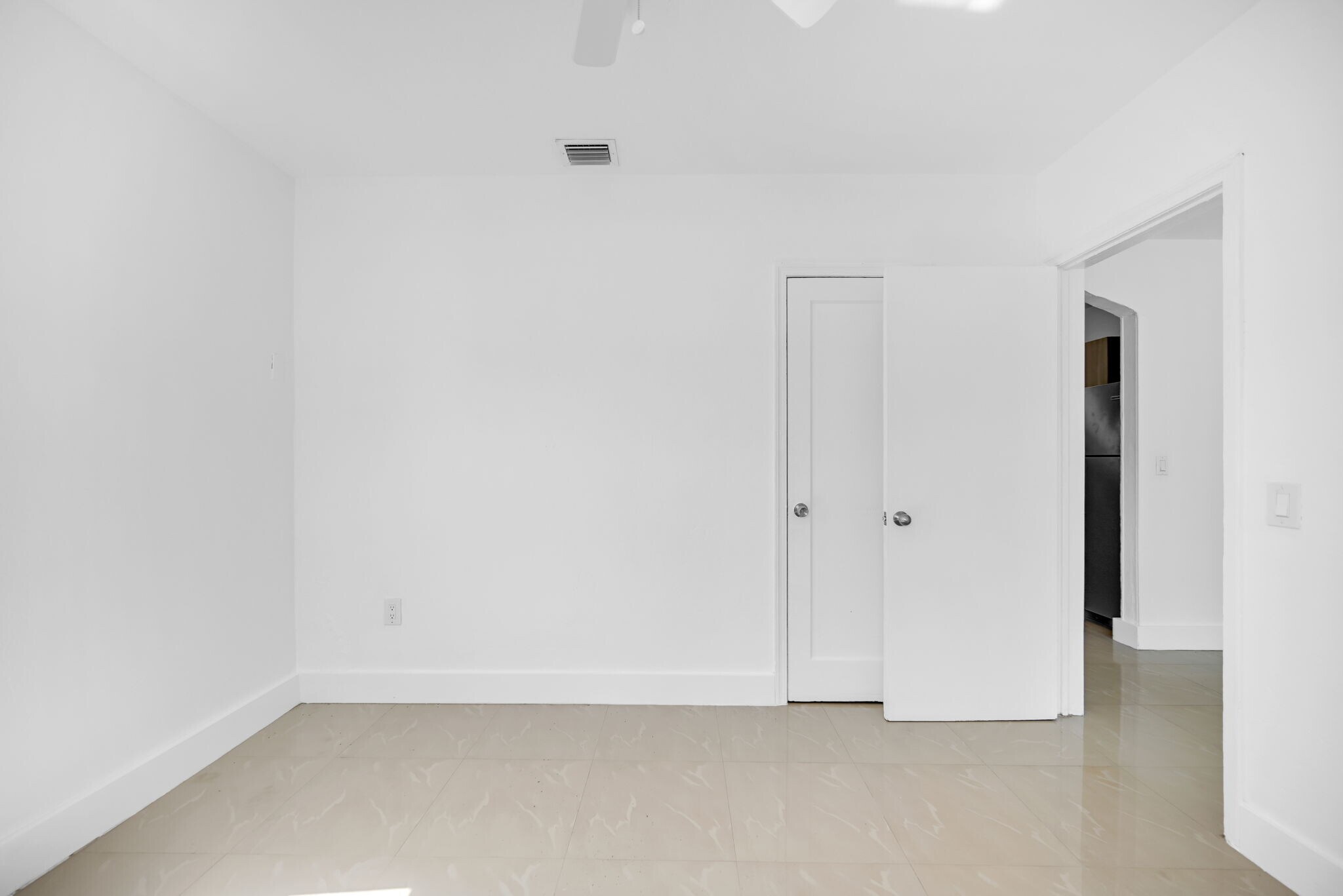 Building Photo - 567 NW 90th St
