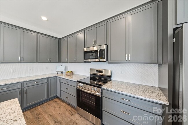Building Photo - 11507 Vly Oaks Ln