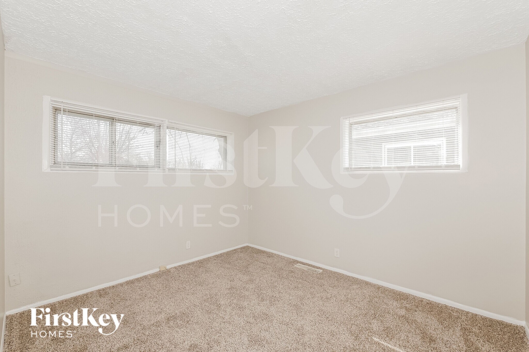 Building Photo - 5014 Katherine Dr