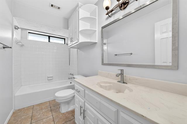 Building Photo - 918 Green Brook Dr