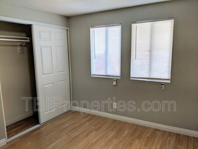 Building Photo - 3410 Sparrow Cir