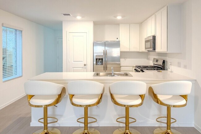 Building Photo - 3016 Angelic Rose Ln