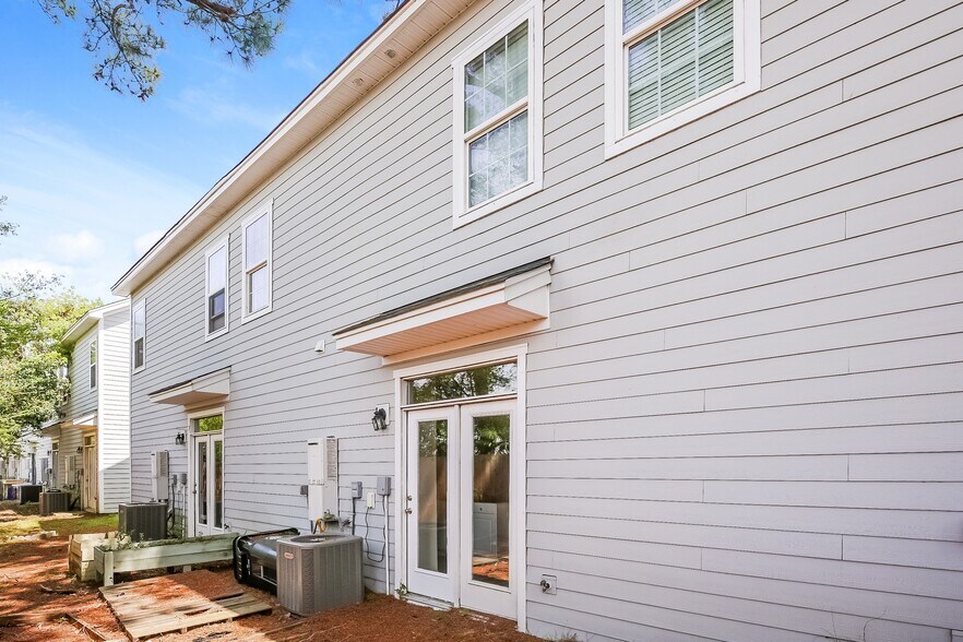 Building Photo - 38 Rivers Point Row