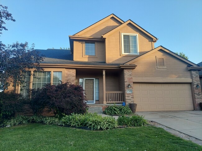 Primary Photo - 17315 Pine Cir