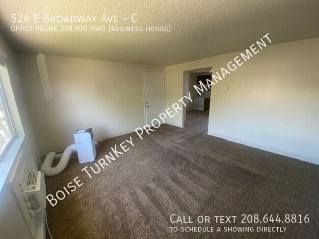 Building Photo - 526 E Broadway Ave