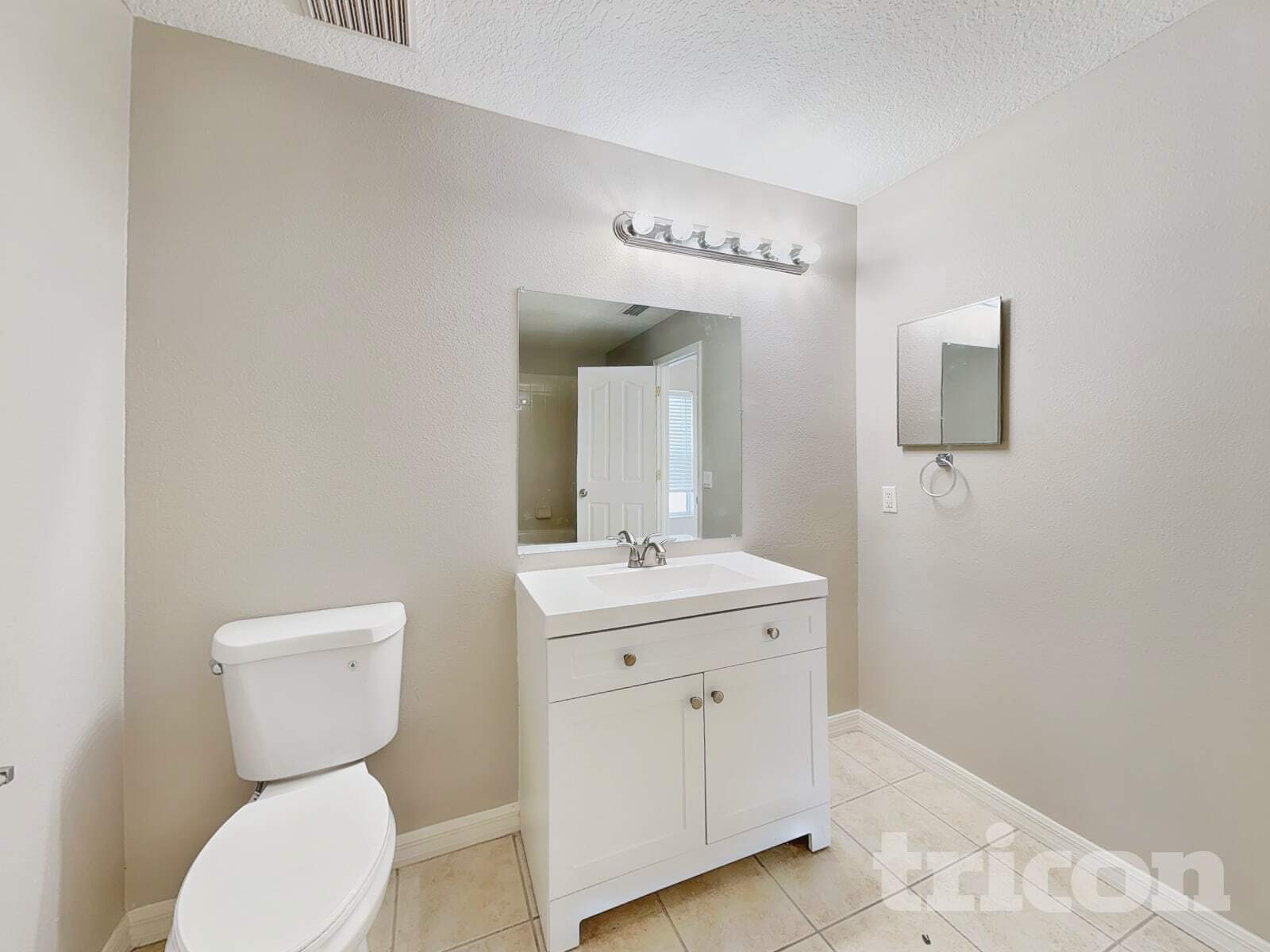 Building Photo - 10432 Boyette Creek Blvd