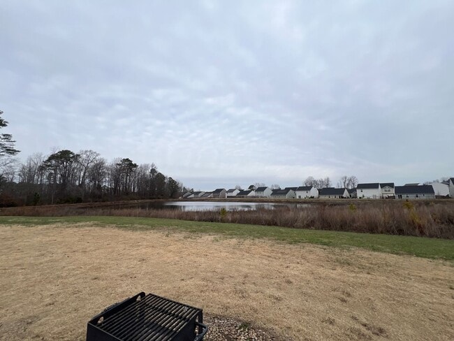 Building Photo - Charming 3BD, 2BA Zebulon Home in a Quiet HOA Community with Amenities