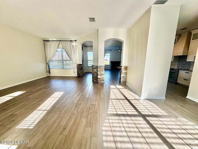 Building Photo - 1755 Creekwater Blvd