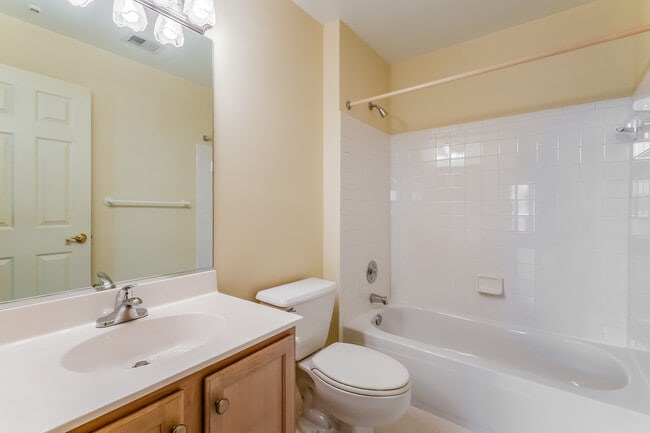 Building Photo - 413 Ridgepoint Pl