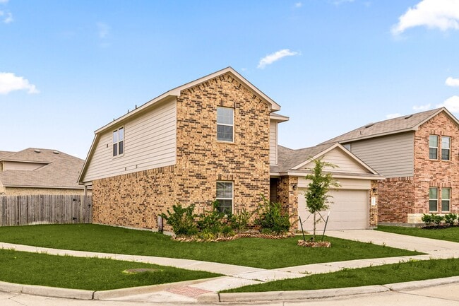 Building Photo - 5326 Shady Olive St