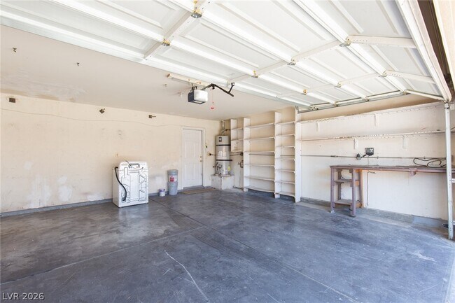 Building Photo - 121 Hanover Dr