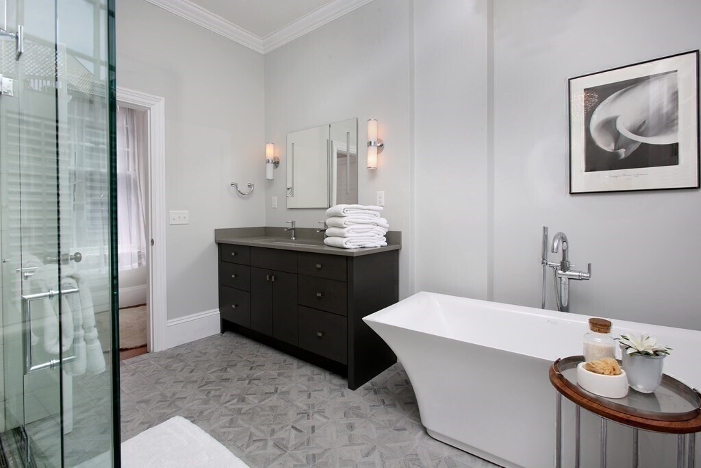 Building Photo - 36 Pinckney St