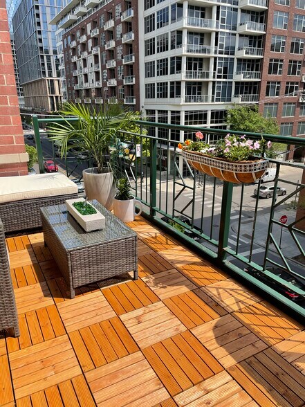 Building Photo - 936 W Madison St