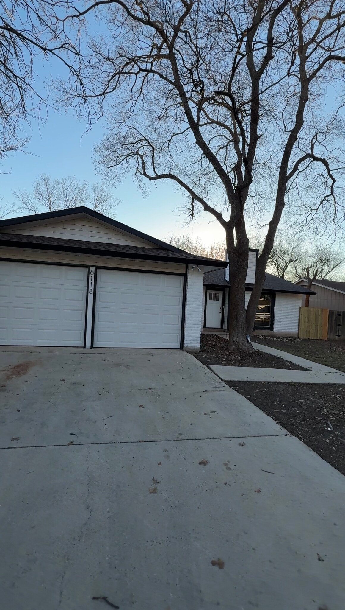 Building Photo - 6118 Hopes Ferry St