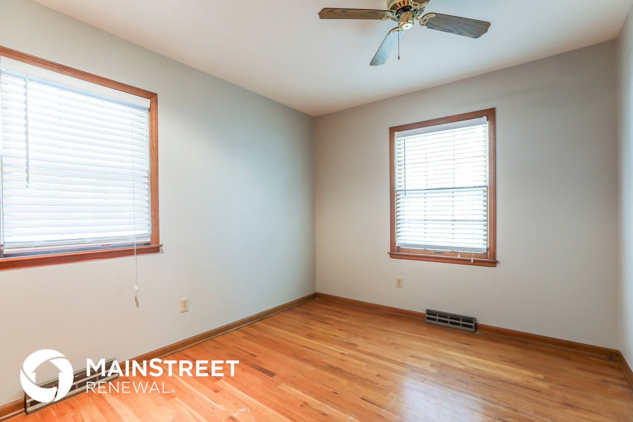 Building Photo - 523 E Prairie Terrace