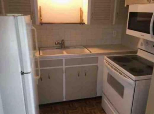 Kitchen - 74 Homestead Dr