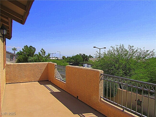 Building Photo - 1316 Pintail Point St