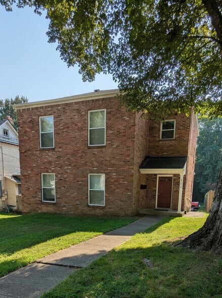 Building Photo - 302 Crescent Ct