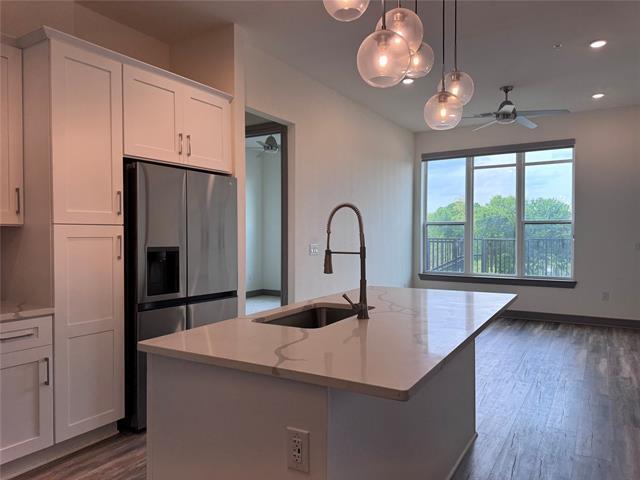 Building Photo - 2700 Old Denton Rd