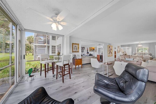 Building Photo - 903 Cypress Grove Dr