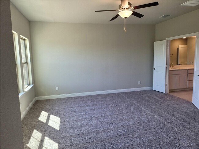 Building Photo - 124 Settlers Wy