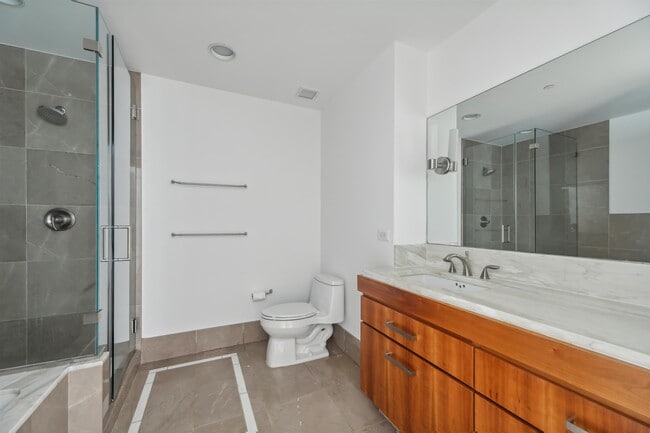 Building Photo - 25 Hudson St