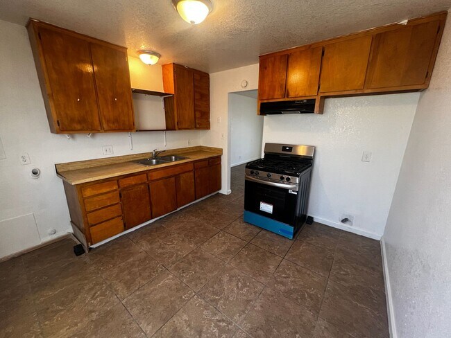Building Photo - 6589 Palo Verde Ave
