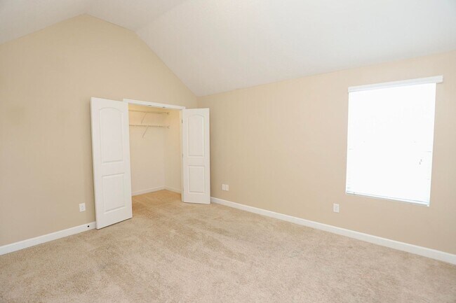 Building Photo - 4 Bedroom 2.5 Bath in Grovetown!