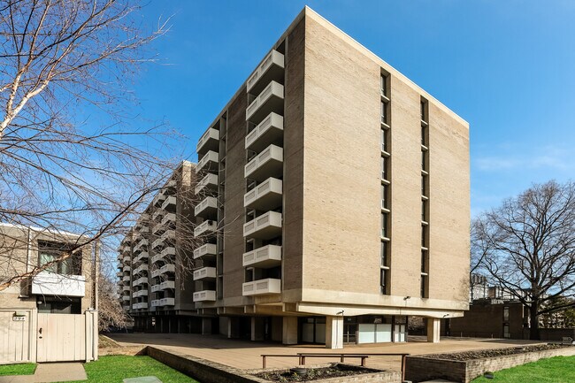 Building Photo - 240 M St SW