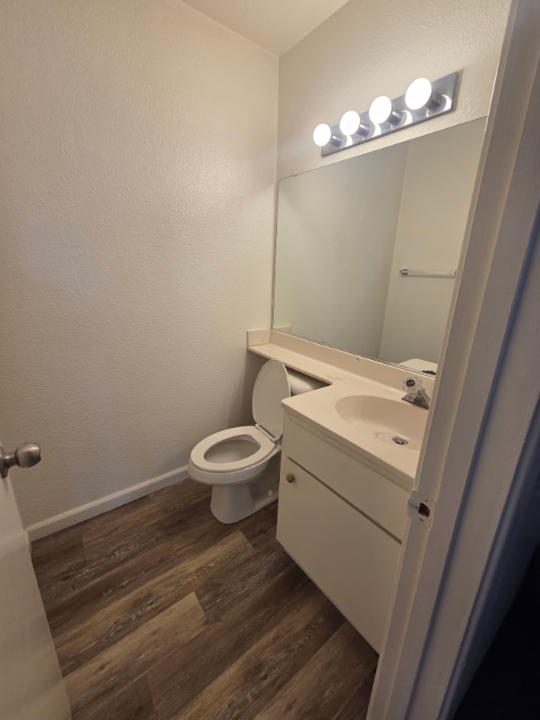 Building Photo - 6627 Blue Heron Dr