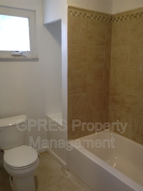 Building Photo - 1316 Wightman St