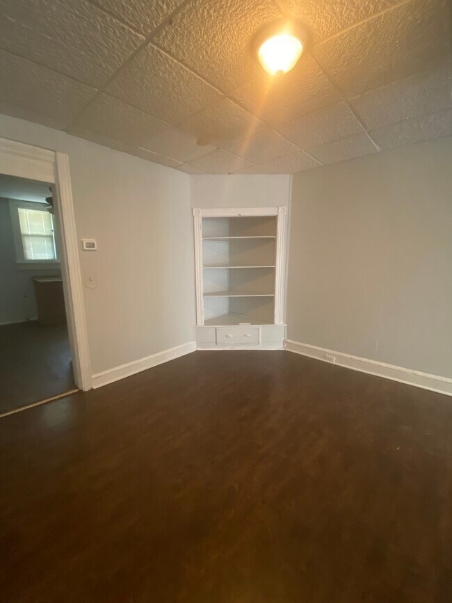 Building Photo - 1826 E Lafayette Ave