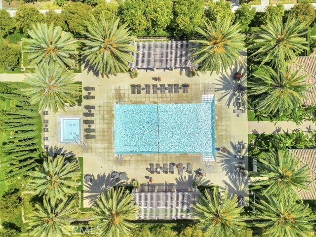 Building Photo - 102 Island Coral
