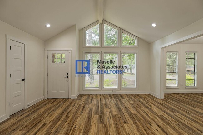 Building Photo - 107 Cumberland Rd
