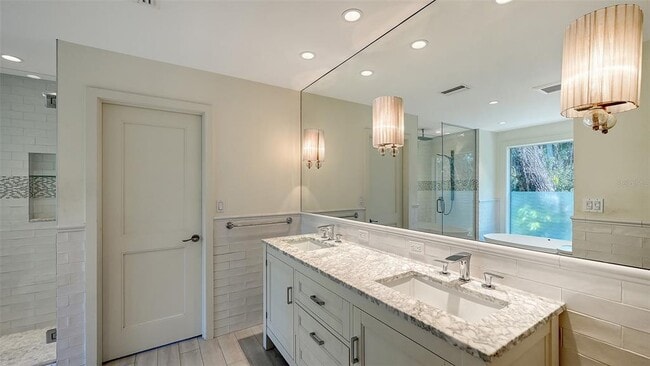 Building Photo - 5310 Hidden Harbor Rd