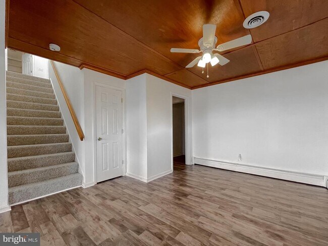 Building Photo - 37117 Moore Rd