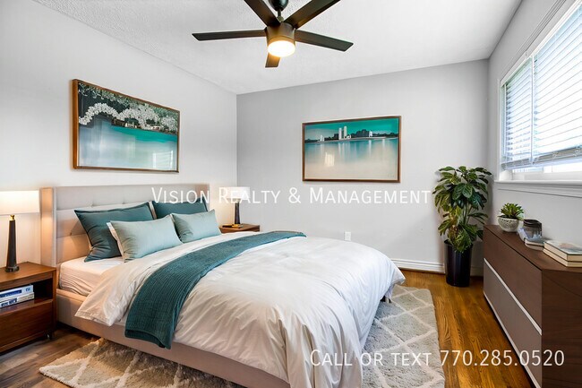 Building Photo - 3447 Pierce St