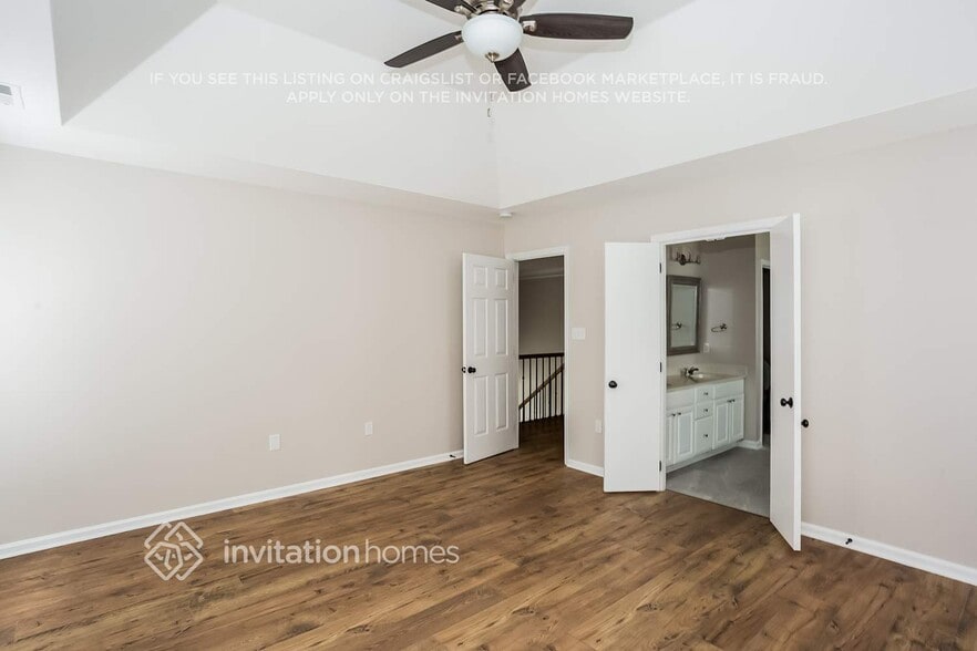 Building Photo - 15708 Berryfield St