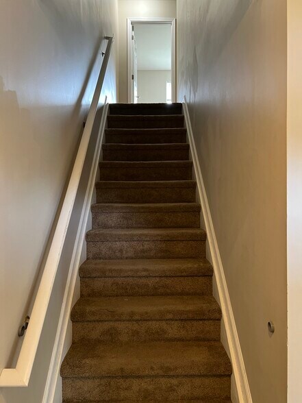 Stairs - 43 Lobo Ln