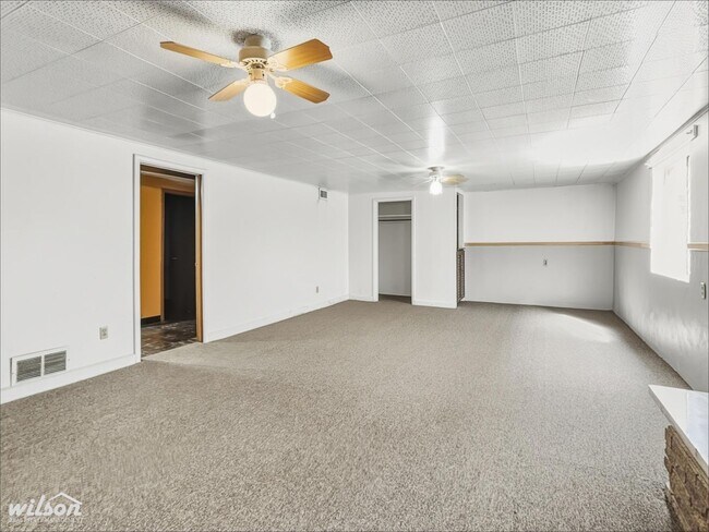 Building Photo - 904 S 48th Ave